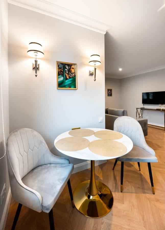 Stara Praga Superior Apartment Варшава Екстер'єр фото