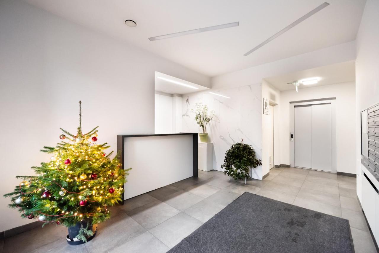 Stara Praga Superior Apartment Варшава Екстер'єр фото
